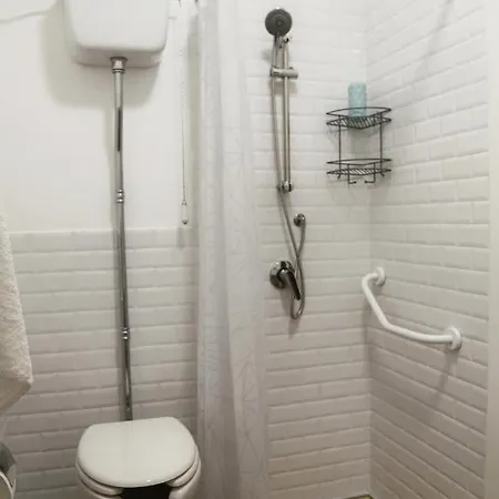 Edera לינה וארוחת בוקר