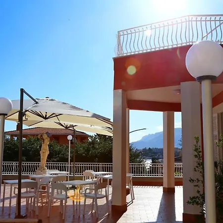 לינה וארוחת בוקר Edera סנטה פלביה