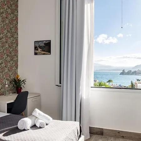 Edera לינה וארוחת בוקר 4*