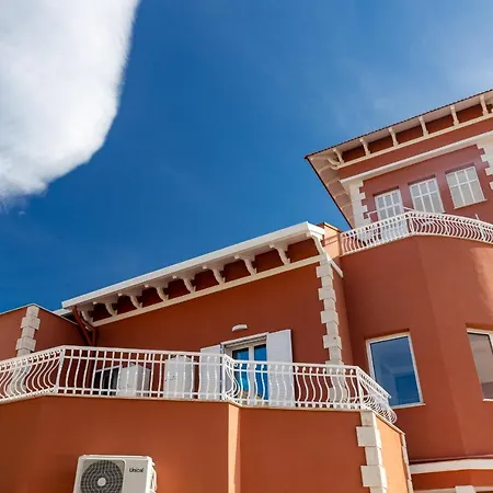 Edera סנטה פלביה