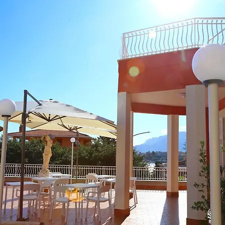 Bed & Breakfast Edera Santa Flavia