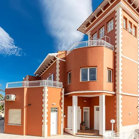 Edera סנטה פלביה